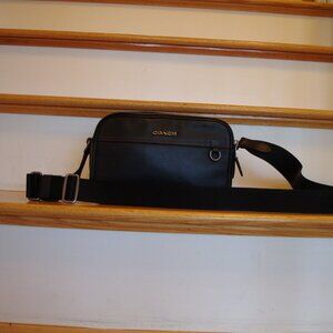 COACH Graham Crossbody Smooth Leather Black Adjustable Strap VERY GOOD CONDTION!